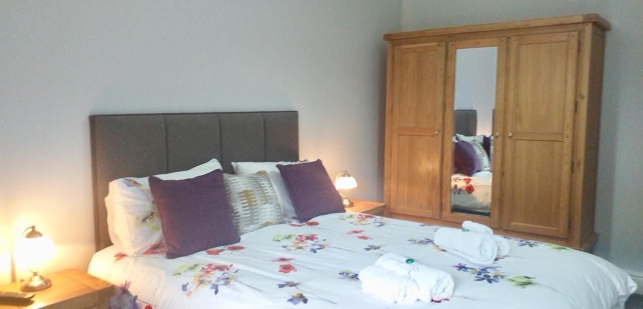 בטווס אי קואד Cae Garw B&B מראה חיצוני תמונה